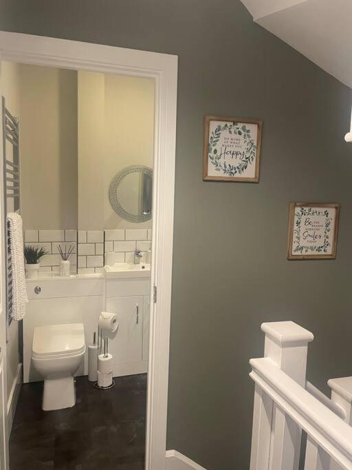 Fern House - By Shortstays4U 2 Bed House With Free Parking In The Town Centre King's Lynn Exterior photo